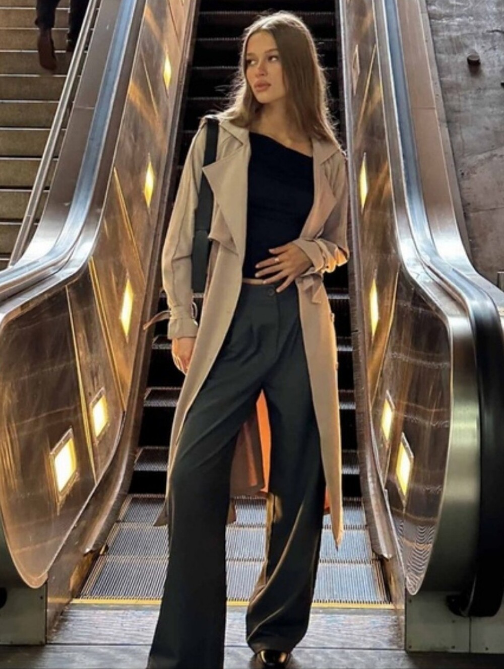 Princess Polly Beige Trench Coat - Picture 1 of 5